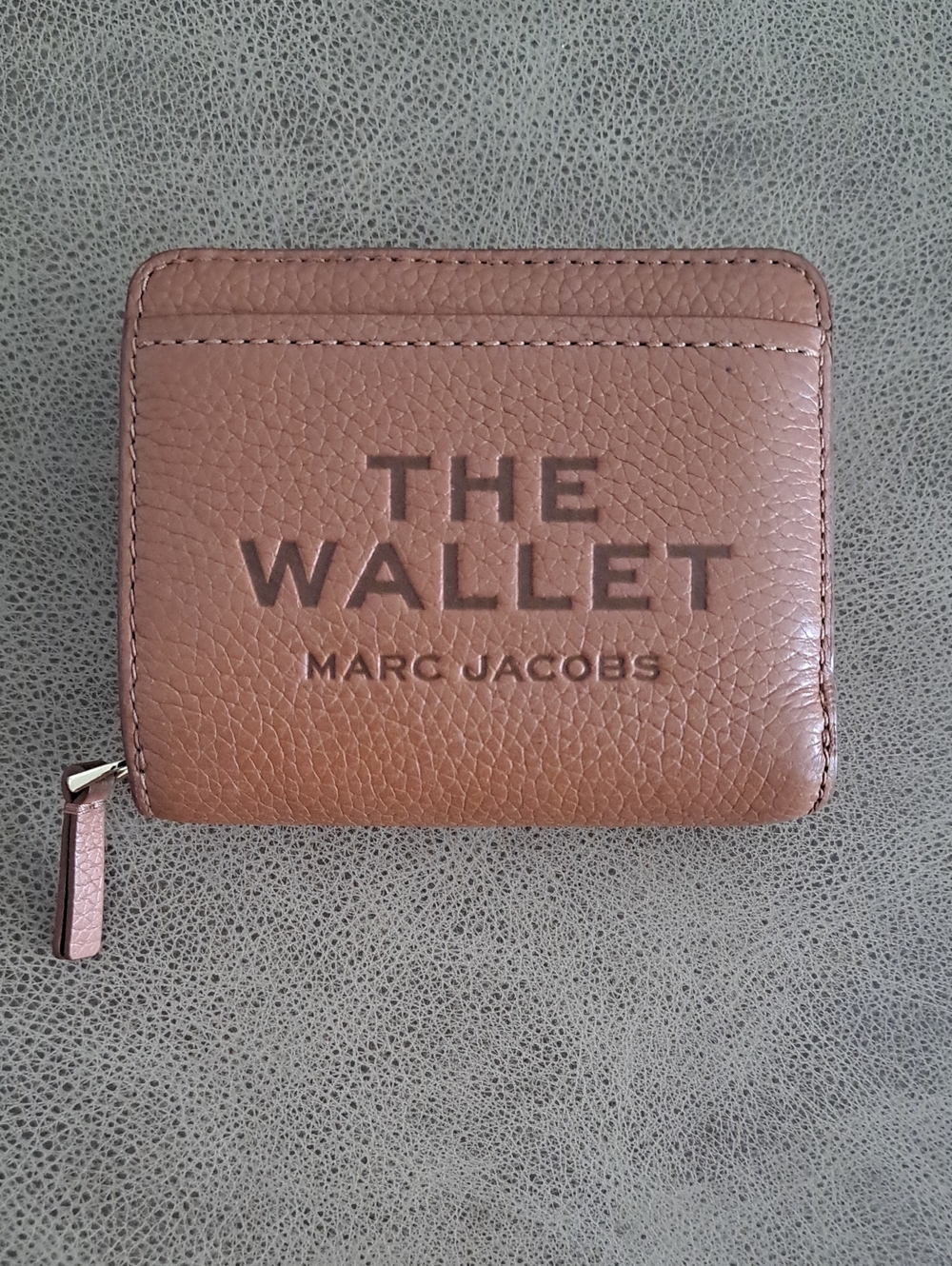 Marc Jacobs Pebbled Leather Zip Wallet in Warm Brown